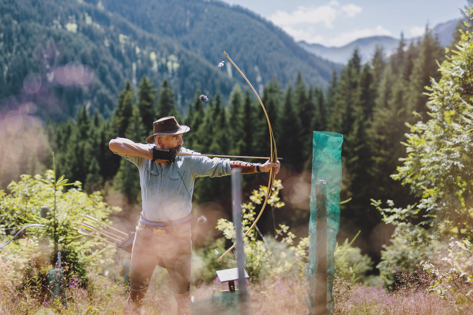 Bogenschießen im Sommer