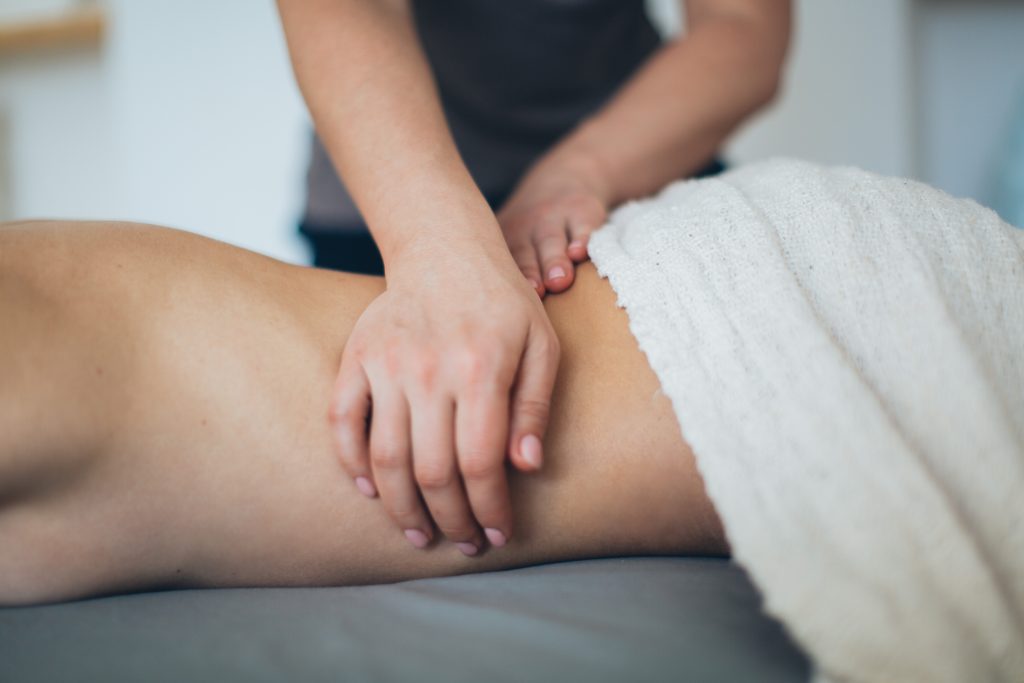 Wohlfühlen und Immunsystem stärken mit einer Massage - Pexels