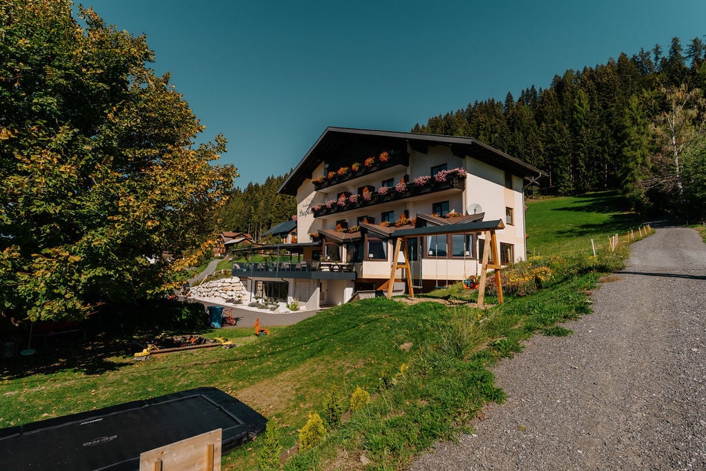 20260915BerghotelPresslauerRuheraum(63von79)
