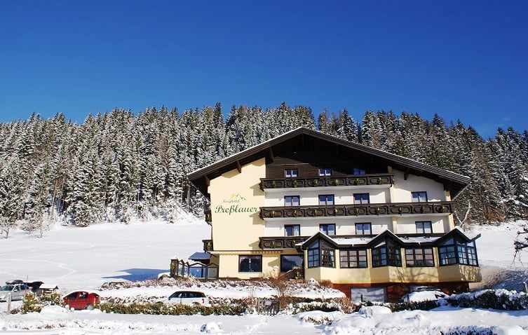 landhotel-presslauer-winter